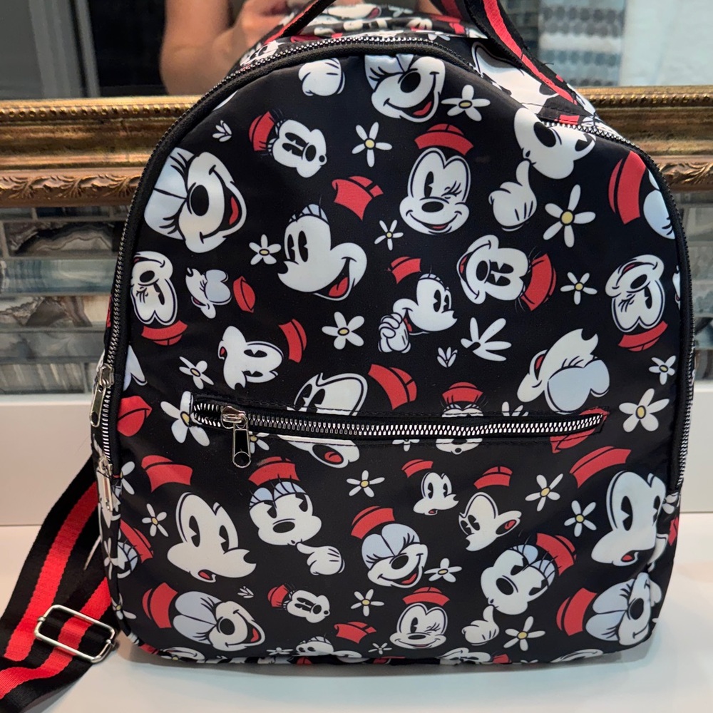 Disney Classic Minnie Backpack